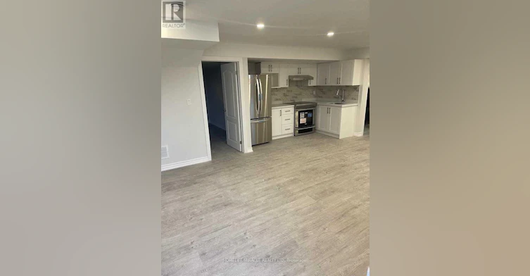 63 Deepwood (Bst Crescent, East Gwillimbury, ON, L9N 0P8 - 2