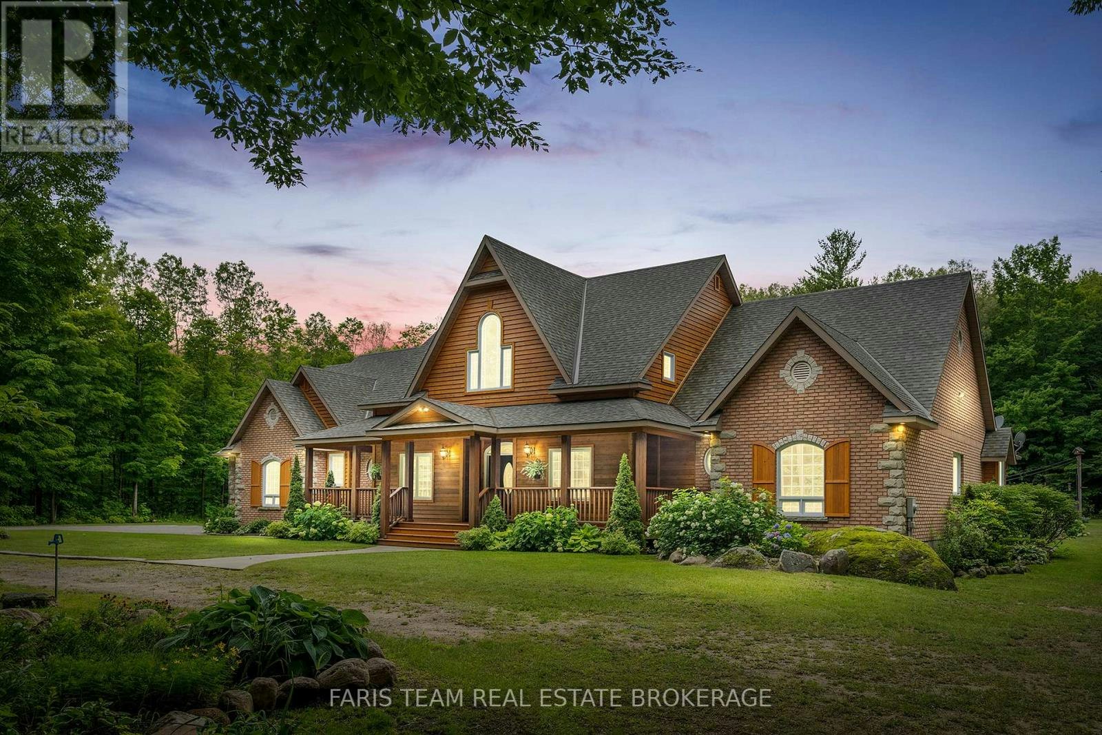 697 Lafontaine Road E, Tiny, ON, L9M 0S5