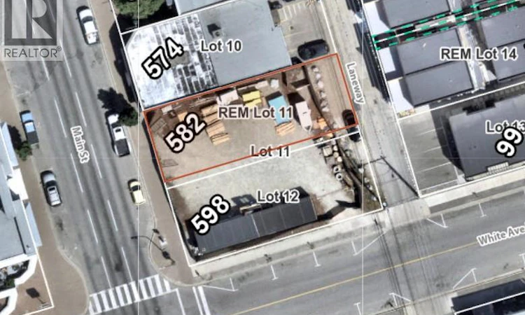 582 Main Street