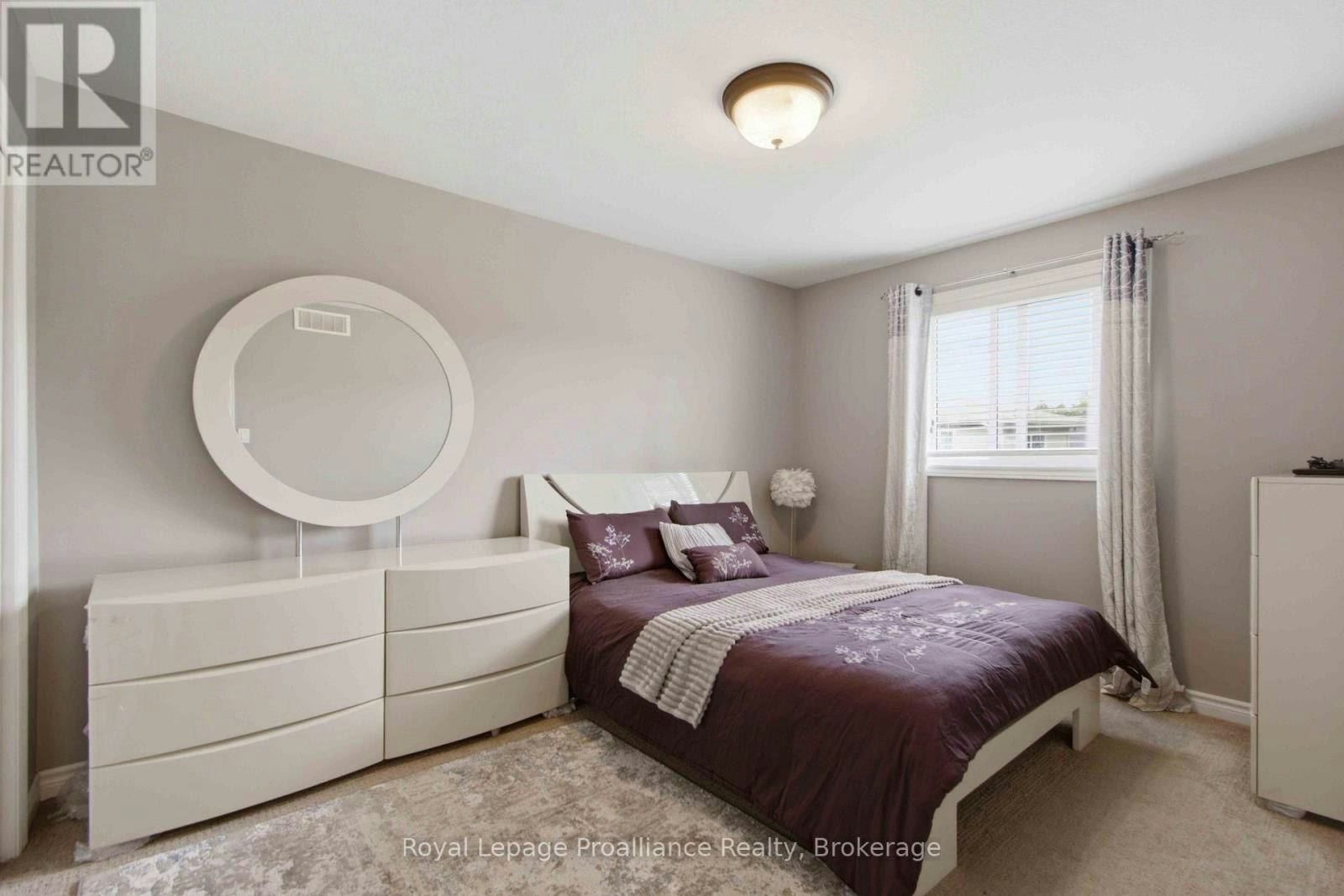 172 Nicholas Street, Quinte West, ON, K8V 6B2 - 12