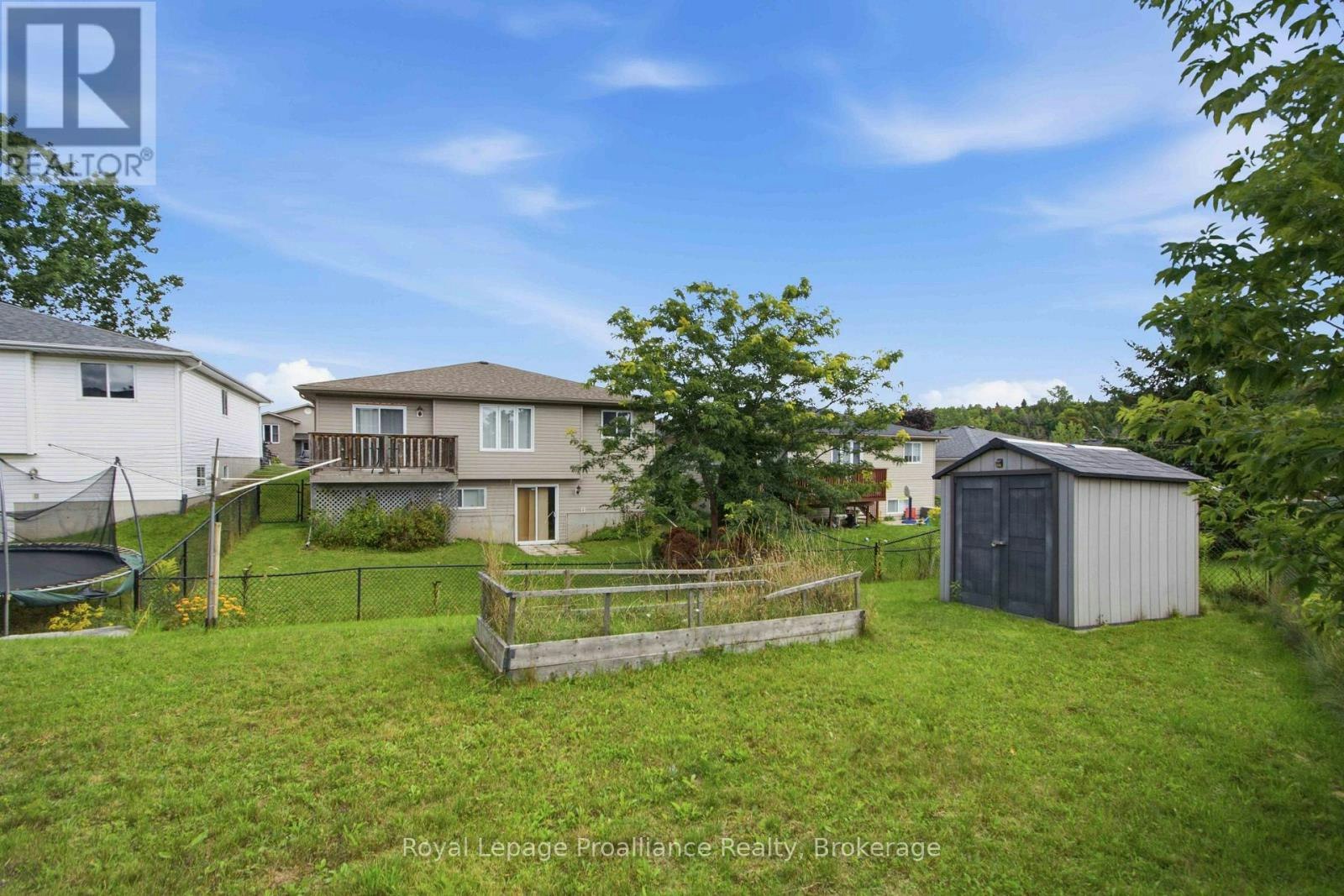172 Nicholas Street, Quinte West, ON, K8V 6B2 - 25