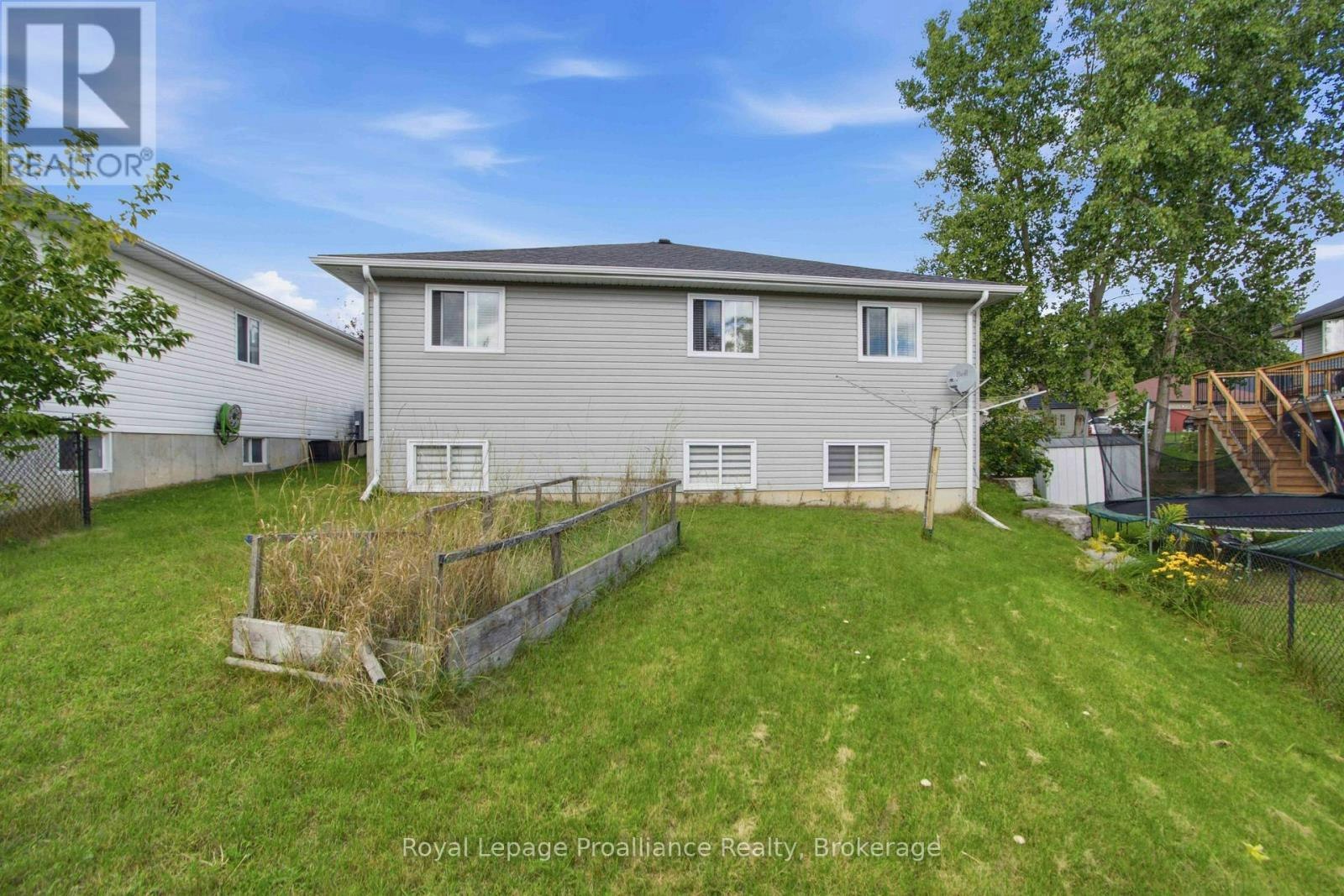 172 Nicholas Street, Quinte West, ON, K8V 6B2 - 26