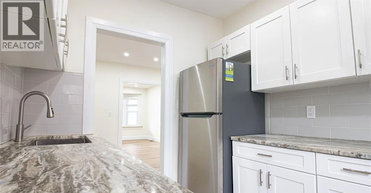 116 Elm Avenue, Windsor, ON, N9A 5G8 - 9