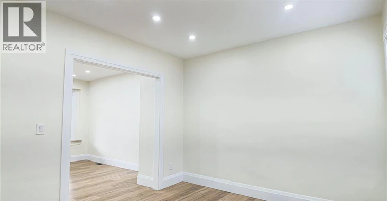 116 Elm Avenue, Windsor, ON, N9A 5G8 - 5