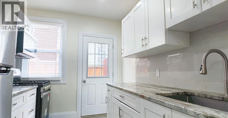 116 Elm Avenue, Windsor, ON, N9A 5G8 - 8
