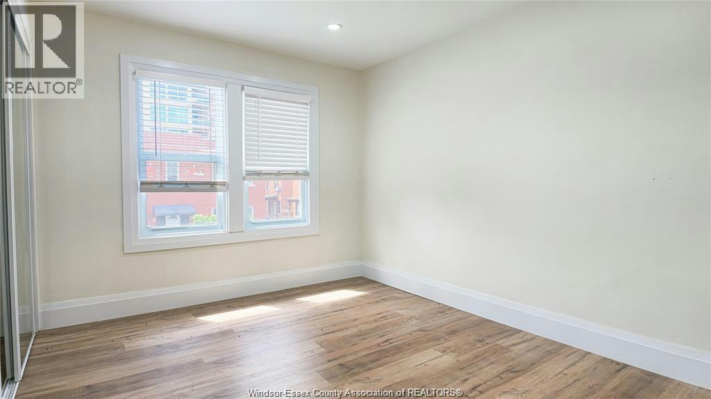 116 Elm Avenue, Windsor, ON, N9A 5G8 - 13