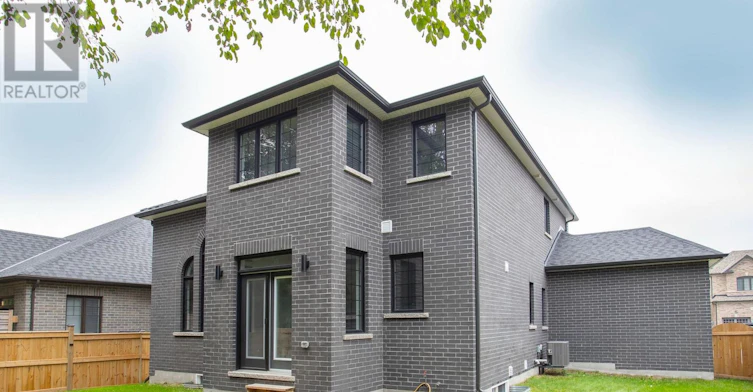 352 Northglen Boulevard, Clarington, ON, L1C 7E2 - 35