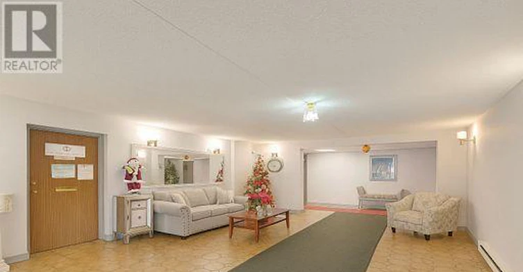 206-141 Dundas Street W, Quinte West, ON, K8V 3P6 - 2