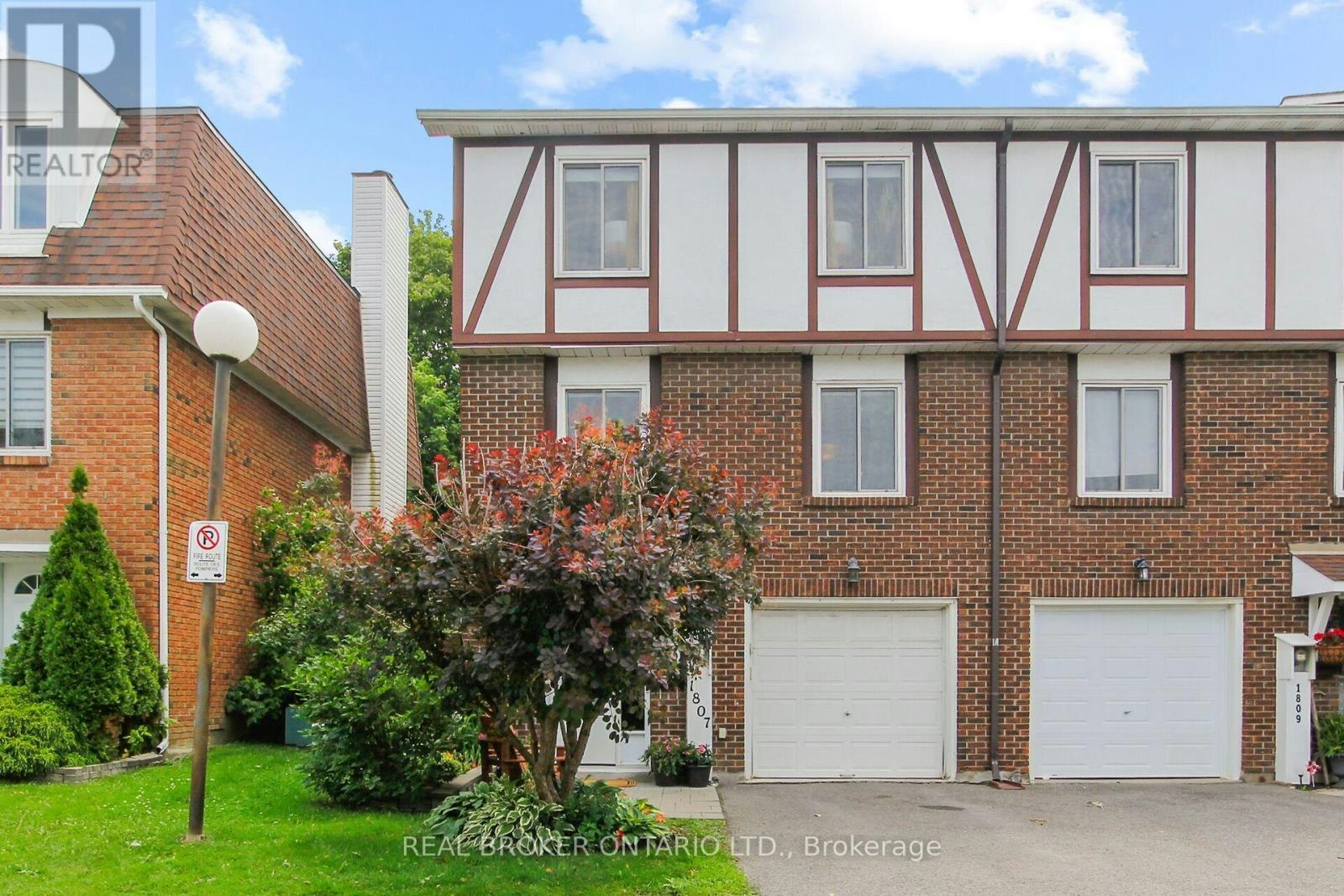 1807 Axminster Court, Ottawa, ON, K1C 1Z5