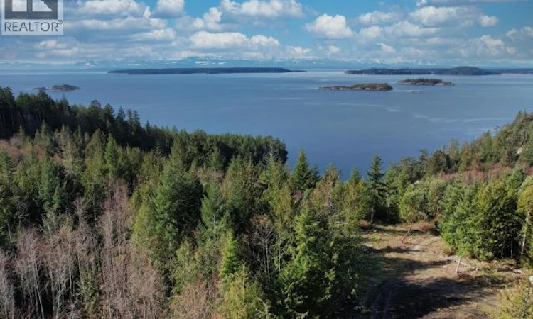 SL-18 Sarah Point Road