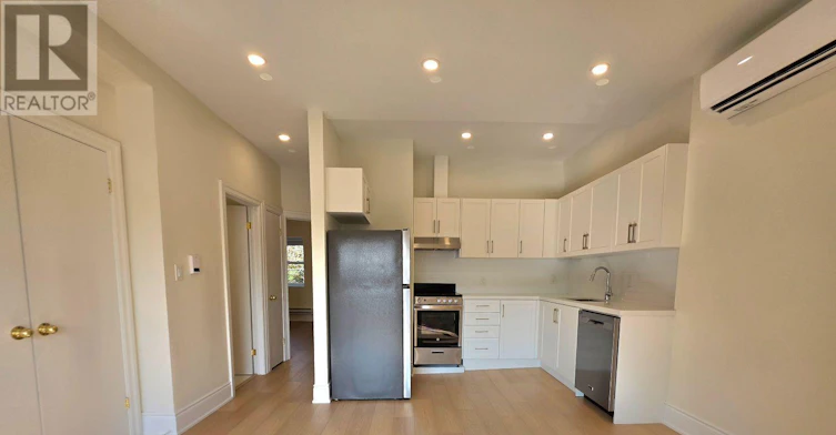 6-11 Beaconsfield Avenue, Toronto, ON, M6J 3J1 - 8