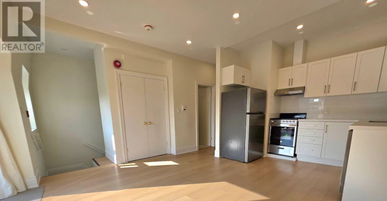6-11 Beaconsfield Avenue, Toronto, ON, M6J 3J1 - 9