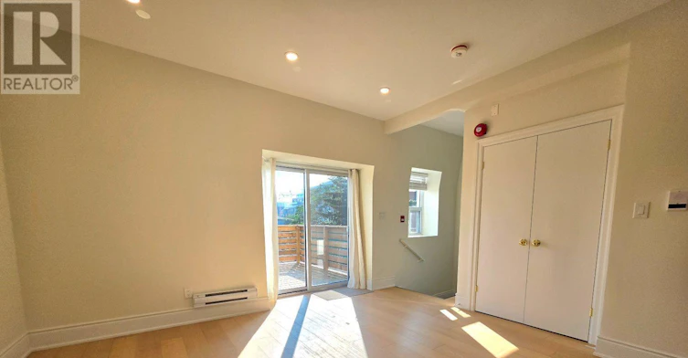 6-11 Beaconsfield Avenue, Toronto, ON, M6J 3J1 - 10