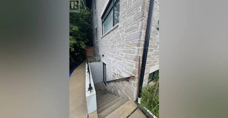 LOWER 1-196 Strathnairn Avenue, Toronto, ON, M6M 2G1