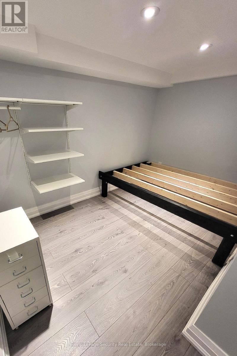 LOWER 2-196 Strathnairn Avenue, Toronto, ON, M6M 2G1 - 11