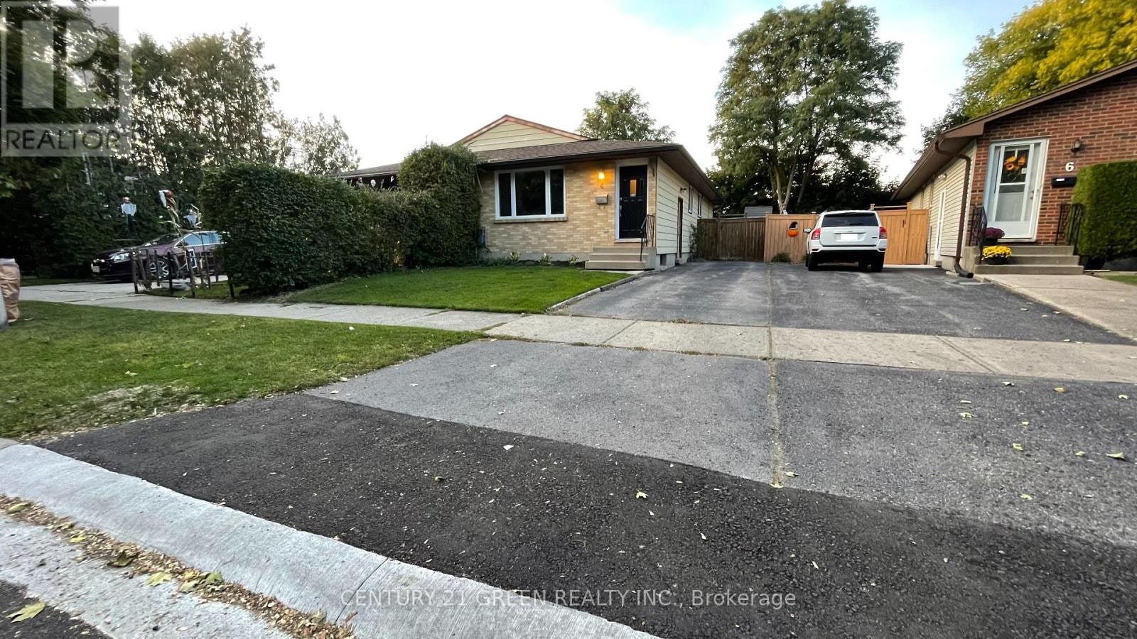 4 Wenlock Crescent, London, ON, N6G 3B6