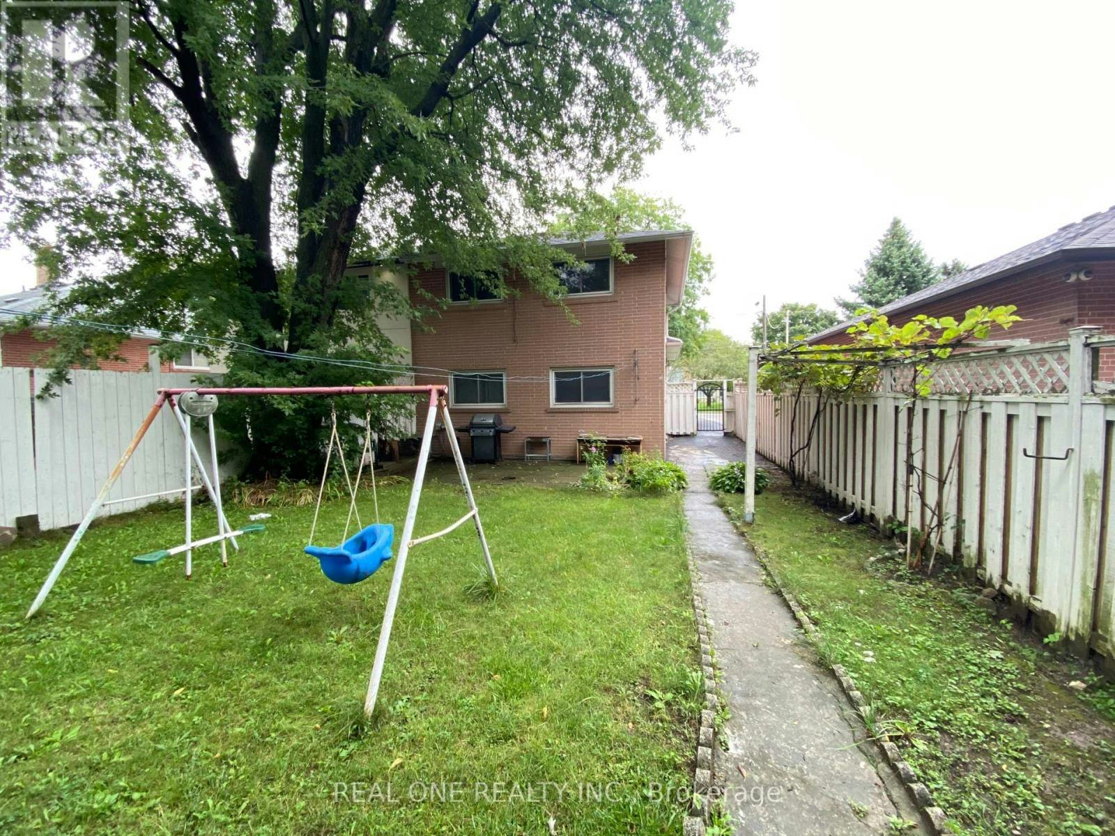 2 BEDROOMS-63 Sundial Crescent, Toronto, ON, M4A 2J7 - 14