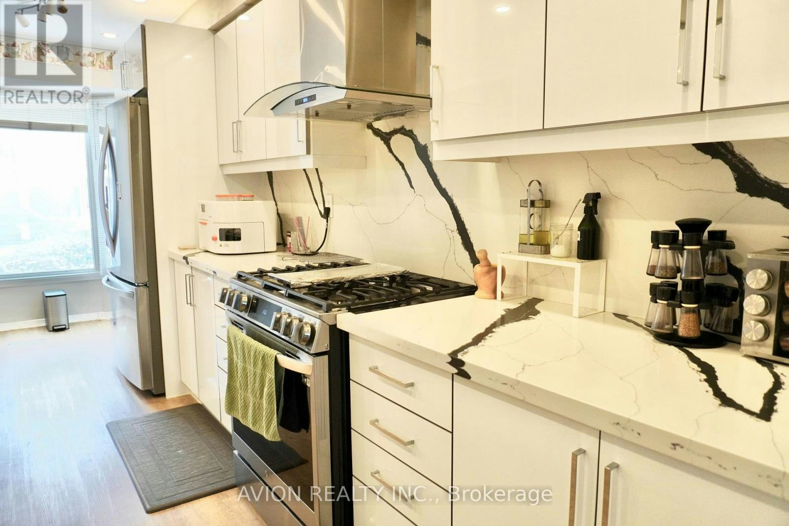 70 Barnes Drive, Ajax, ON, L1S 5G5 - 2
