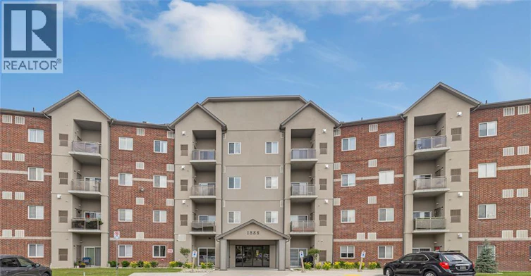 101-1888 Westview, Lasalle, ON, N9H 2R8