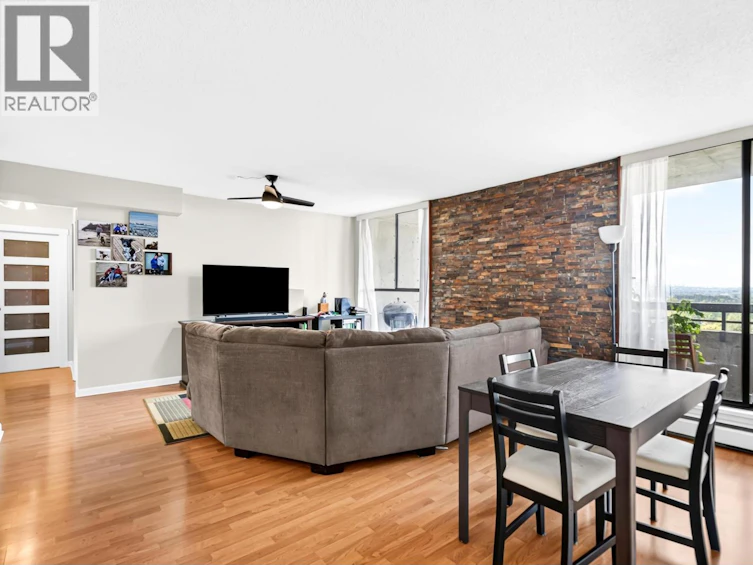 1601-3771 Bartlett Court, Burnaby, BC, V3J 7G8 - 12