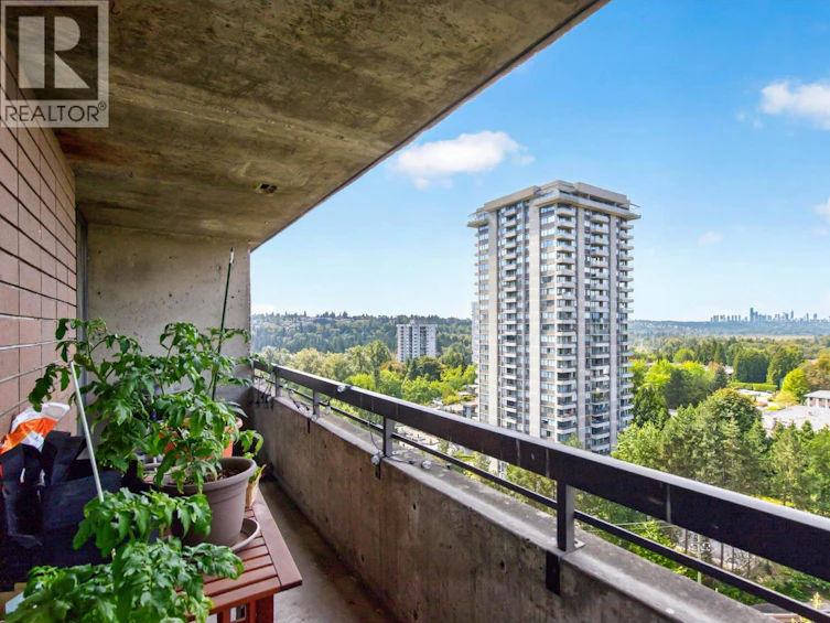 1601-3771 Bartlett Court, Burnaby, BC, V3J 7G8 - 16