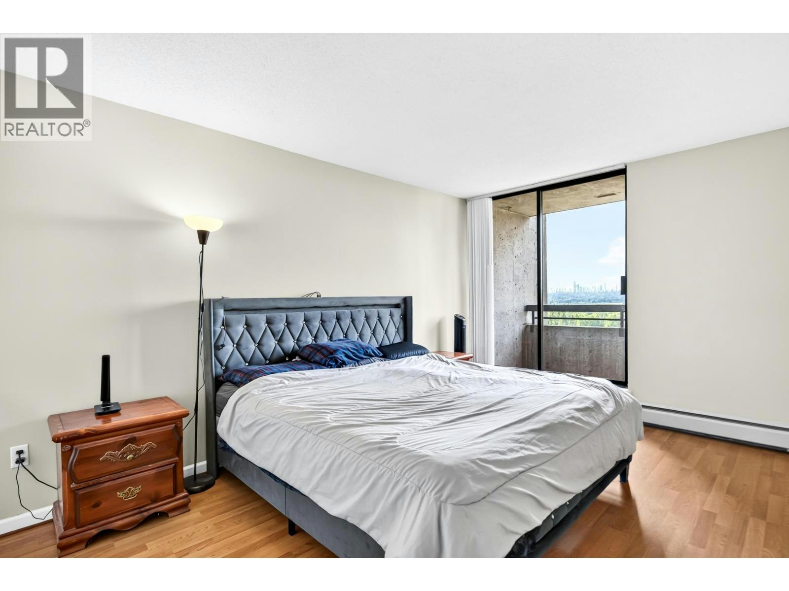 1601-3771 Bartlett Court, Burnaby, BC, V3J 7G8 - 18