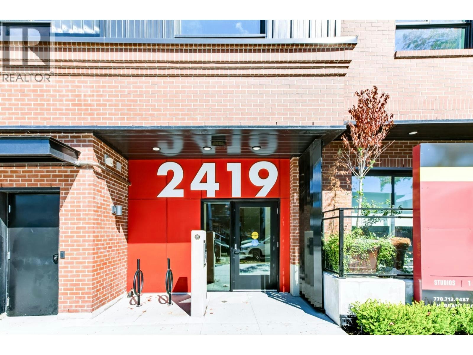 406-2419 Grant Street, Vancouver, BC, V5K 3G5