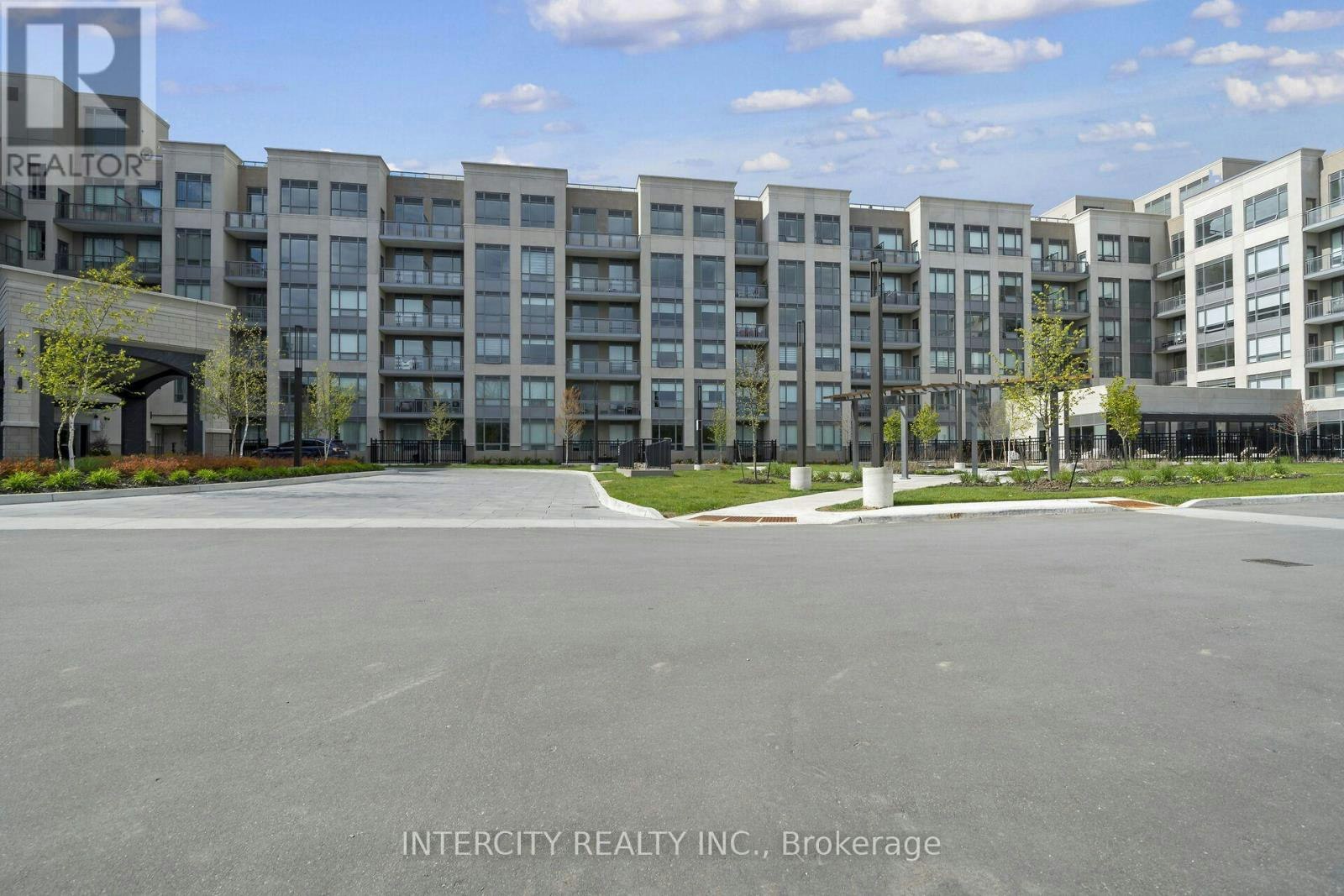 538-2075 King Road, King, ON, L7B 0R6