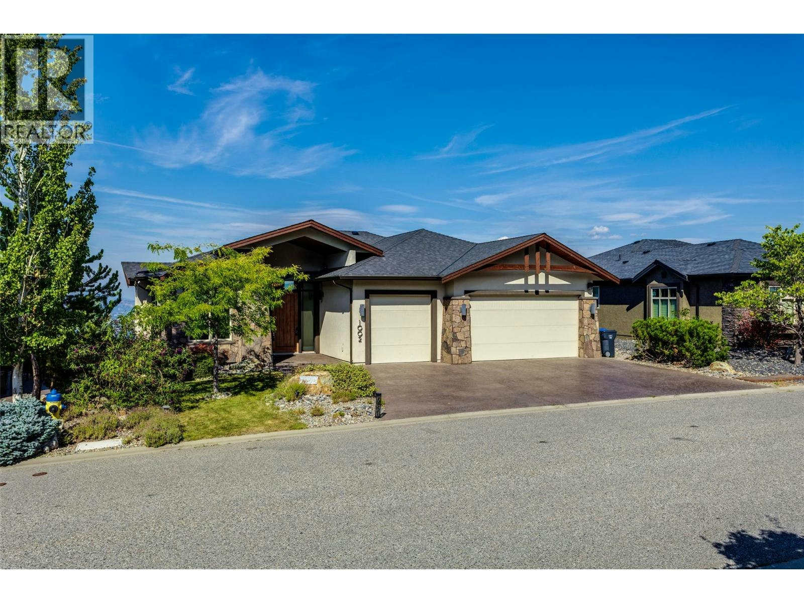 1002 Hewetson Avenue, Kelowna, BC, V1W 5H8