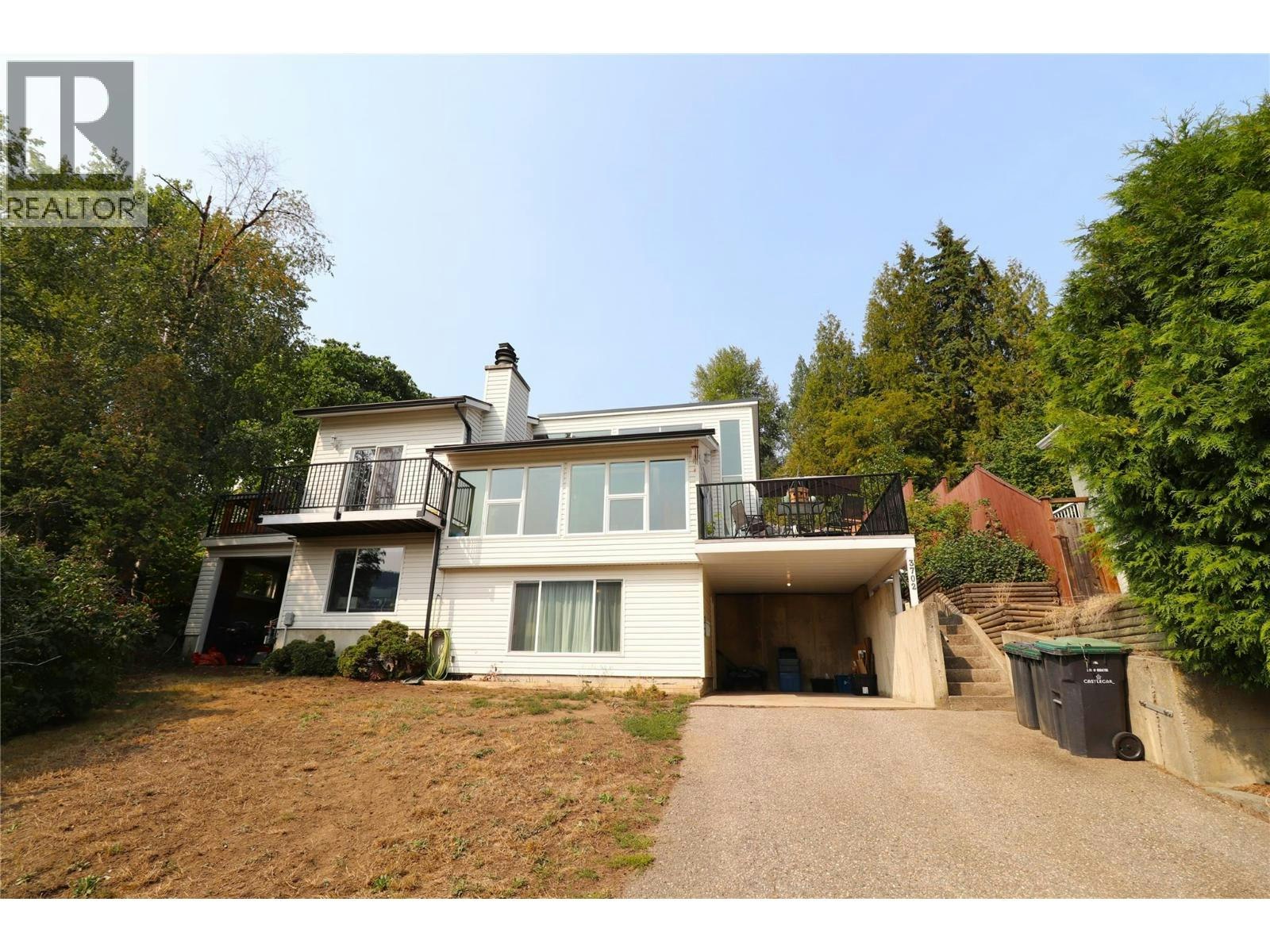 3702 9th Avenue, Castlegar, BC, V1N 3T2