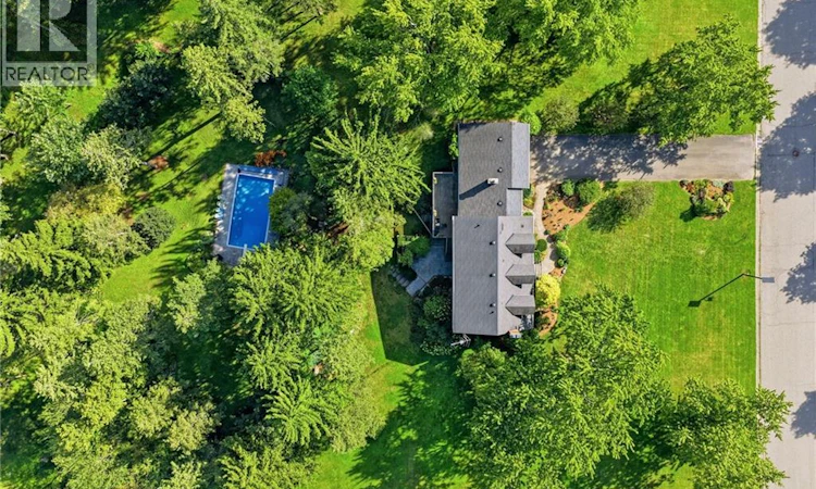 12 Highland Drive