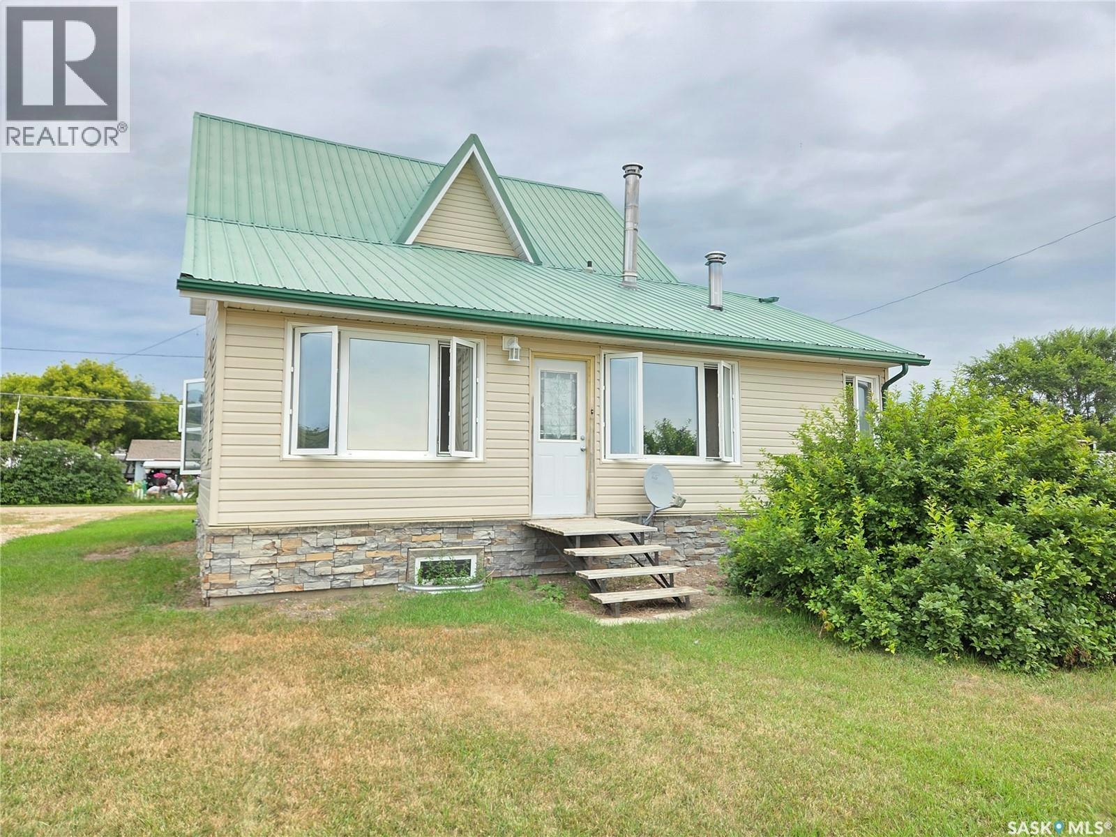 620 Railway Avenue, Arcola, SK, S0C 0G0