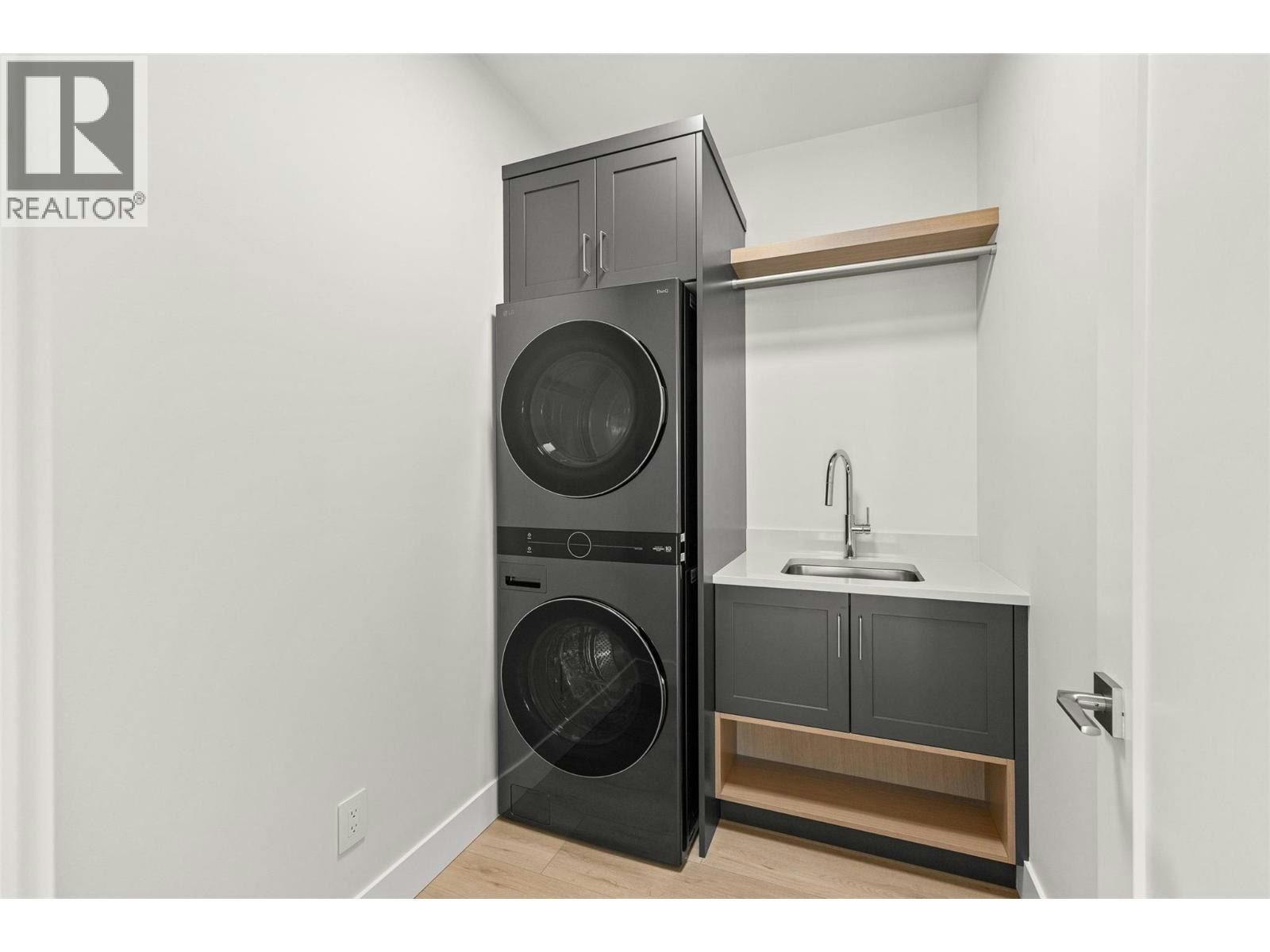 1448 Whistling Pine Place, Kelowna, BC, V1V 1H1 - 33