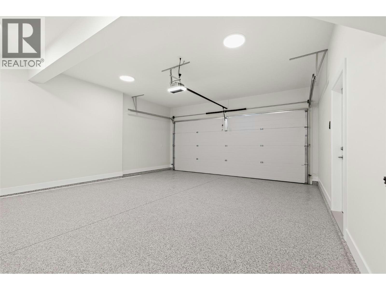 1448 Whistling Pine Place, Kelowna, BC, V1V 1H1 - 39