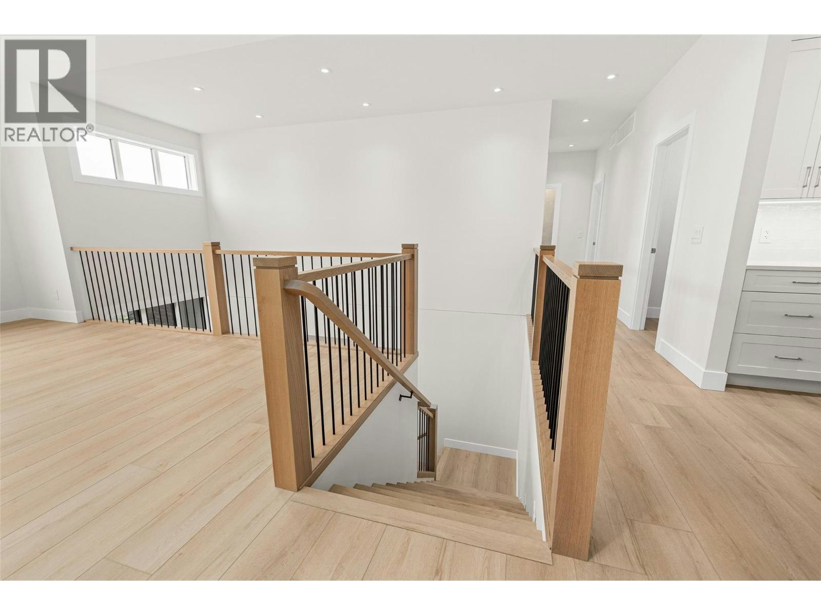 1448 Whistling Pine Place, Kelowna, BC, V1V 1H1 - 34