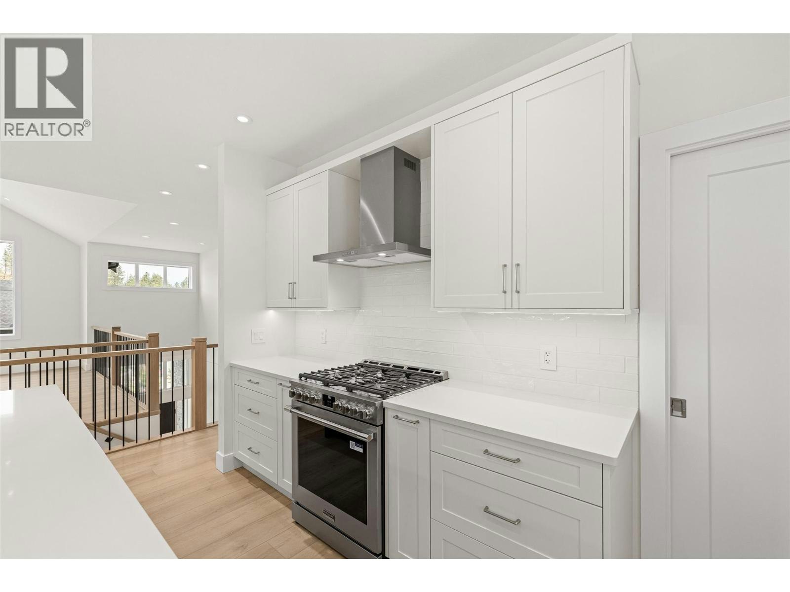 1448 Whistling Pine Place, Kelowna, BC, V1V 1H1 - 16