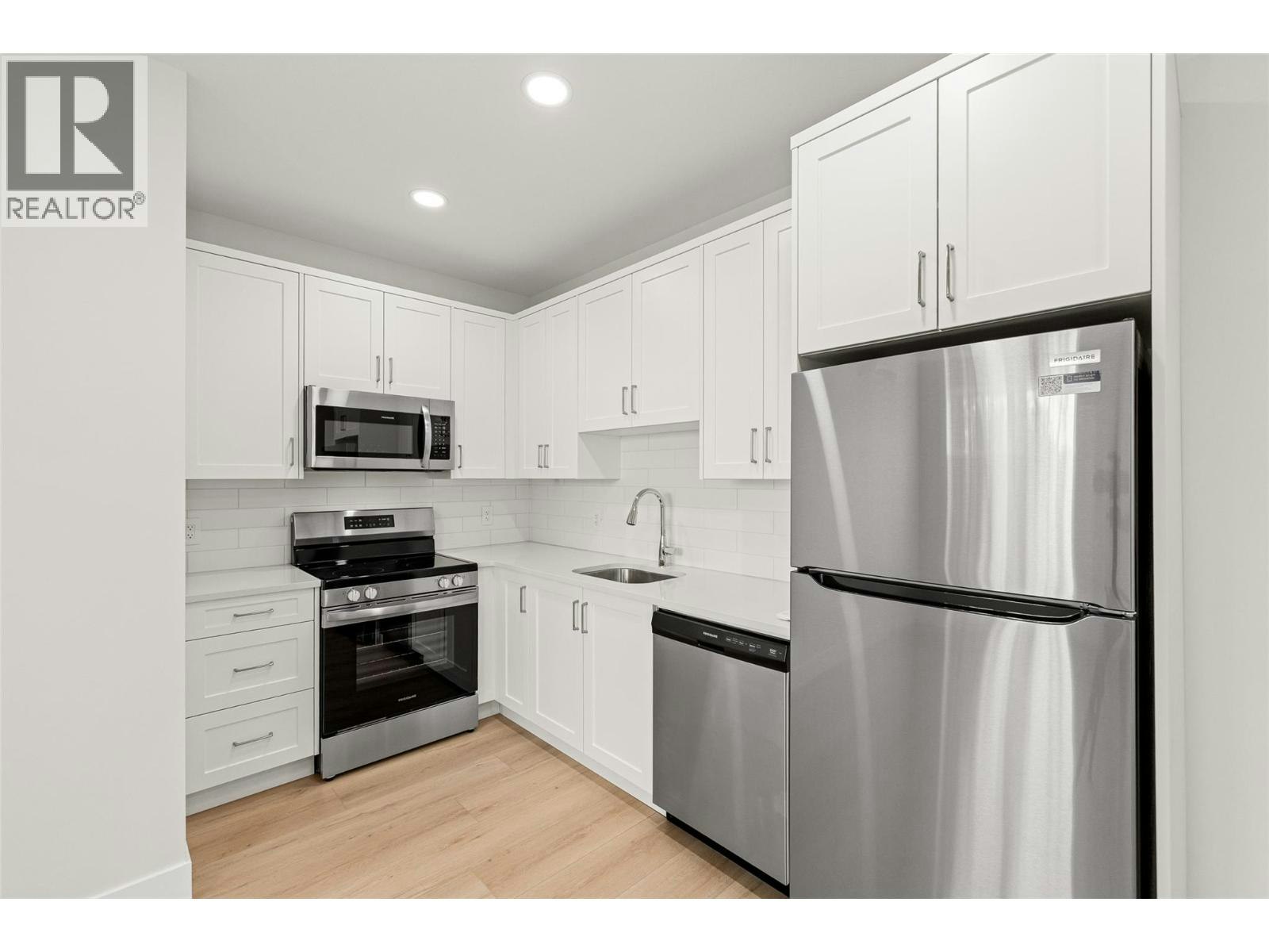1448 Whistling Pine Place, Kelowna, BC, V1V 1H1 - 44