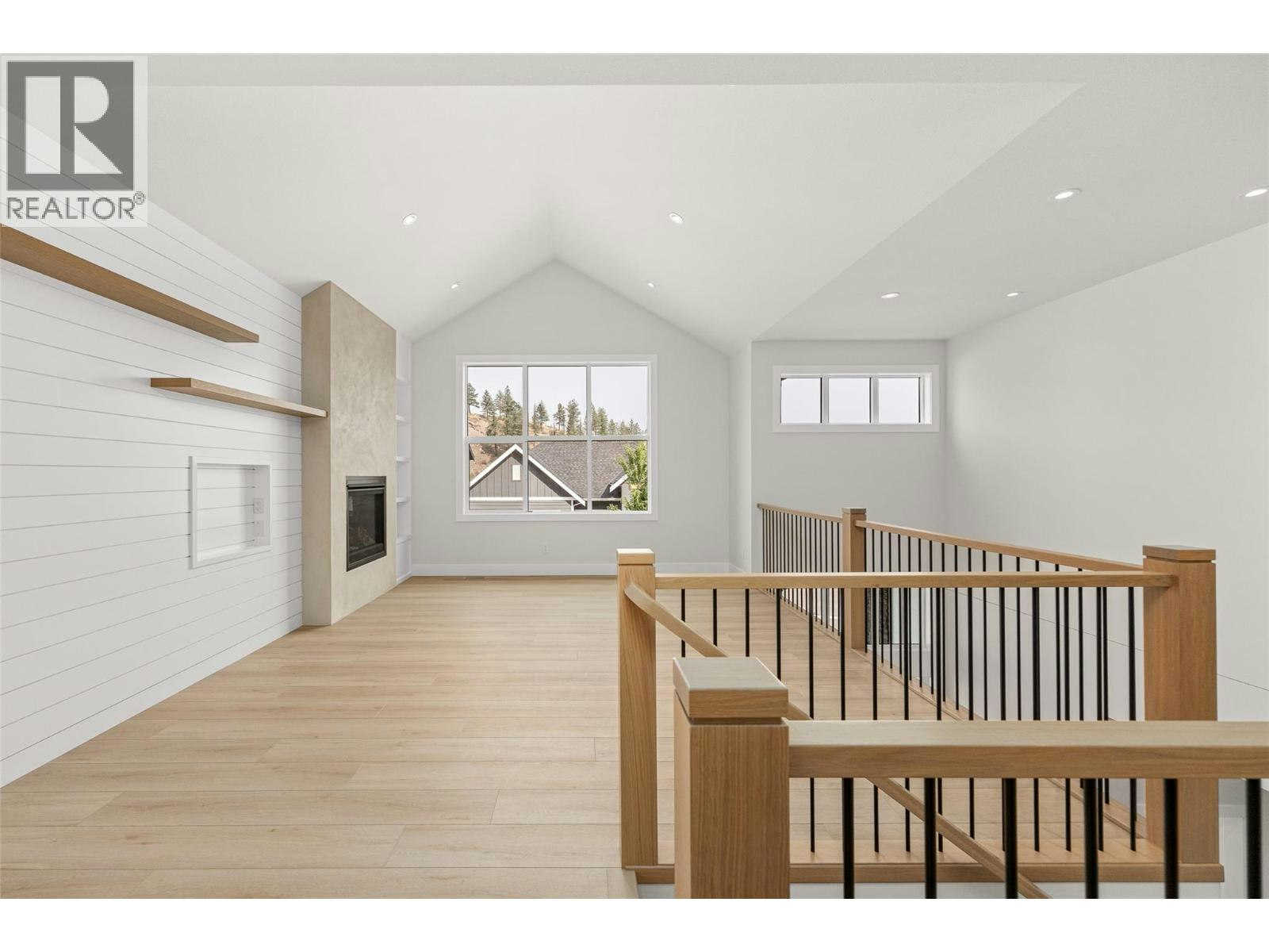 1448 Whistling Pine Place, Kelowna, BC, V1V 1H1 - 11