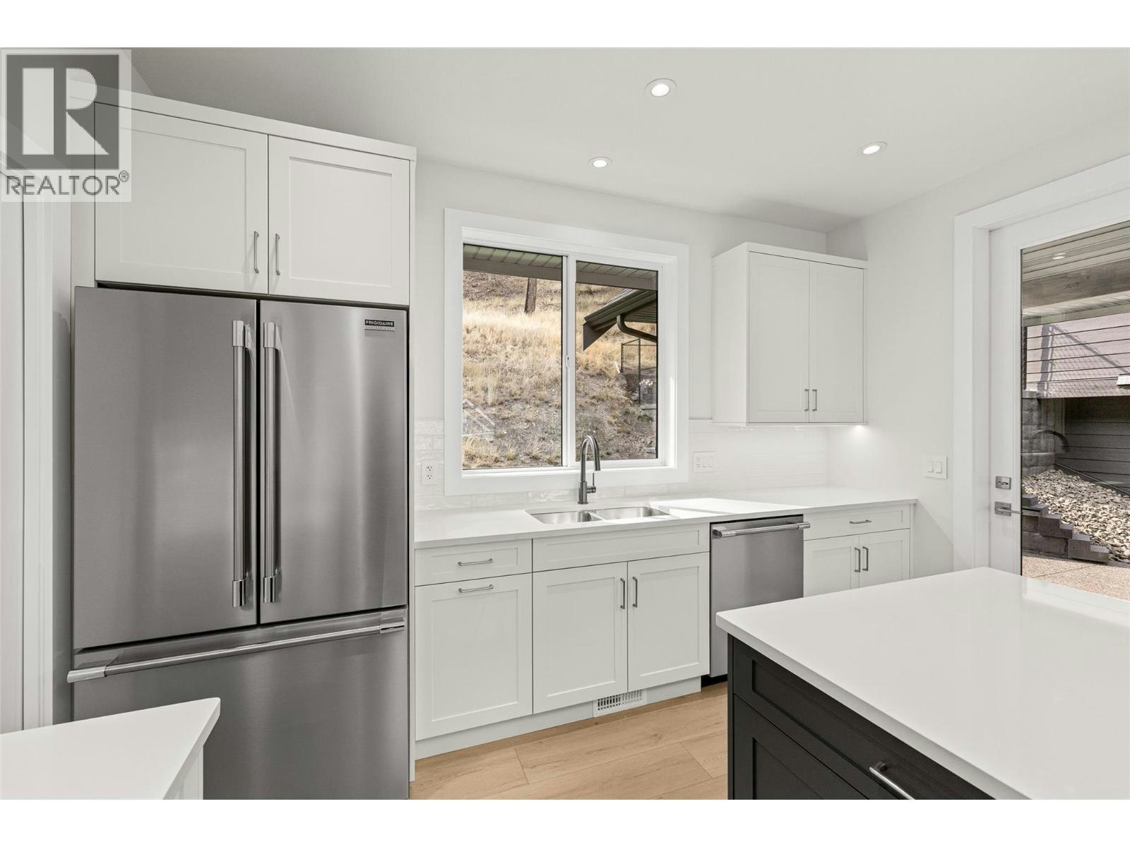 1448 Whistling Pine Place, Kelowna, BC, V1V 1H1 - 17