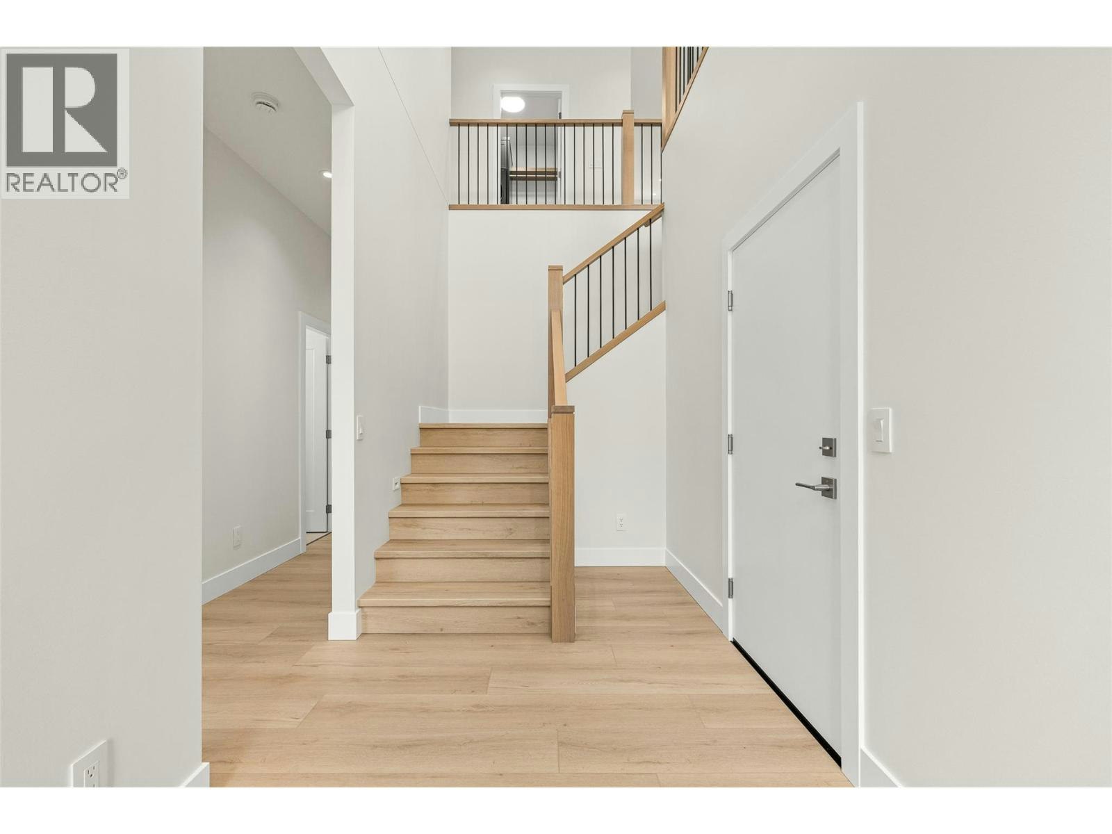 1448 Whistling Pine Place, Kelowna, BC, V1V 1H1 - 10