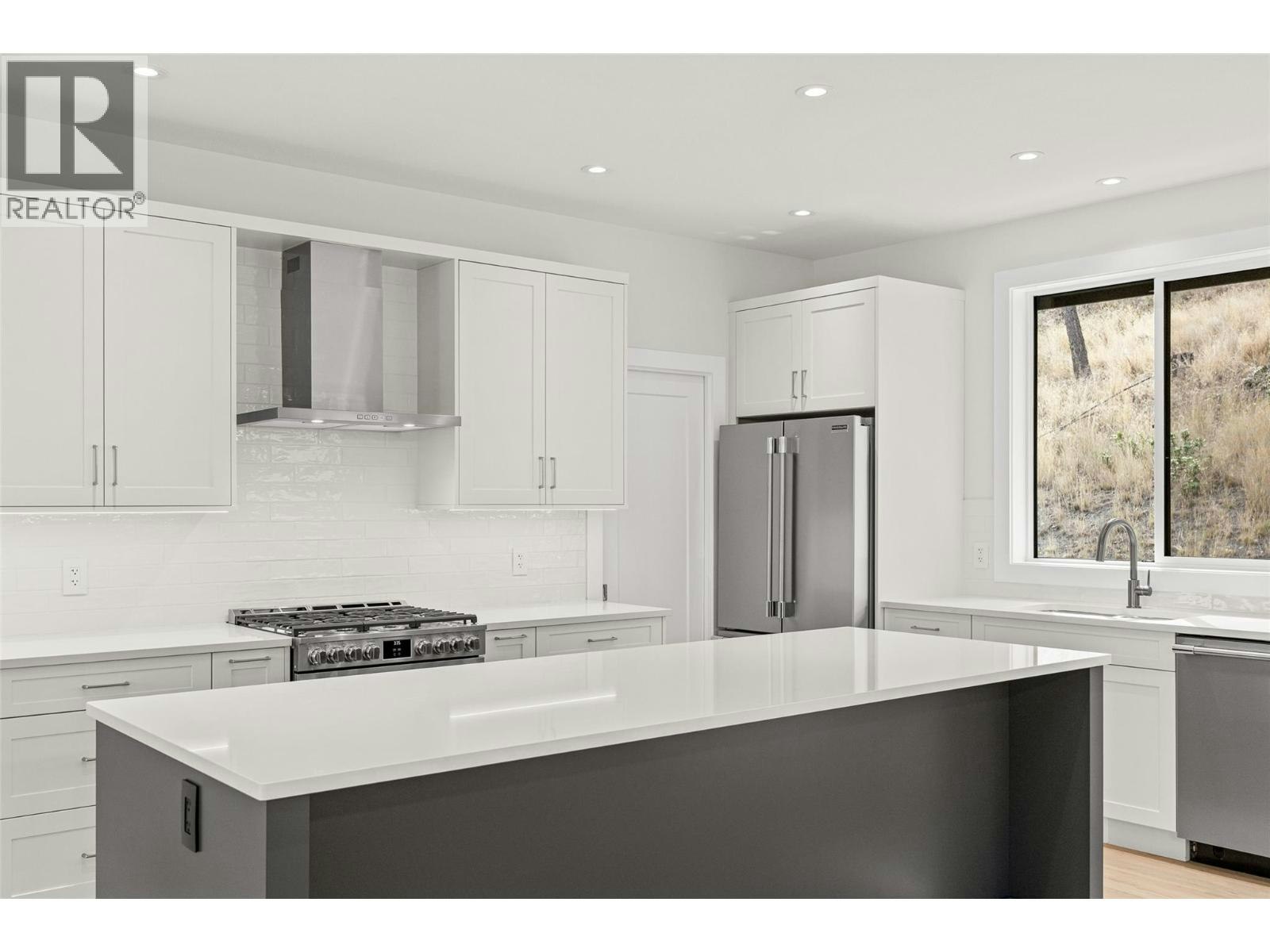 1448 Whistling Pine Place, Kelowna, BC, V1V 1H1 - 15