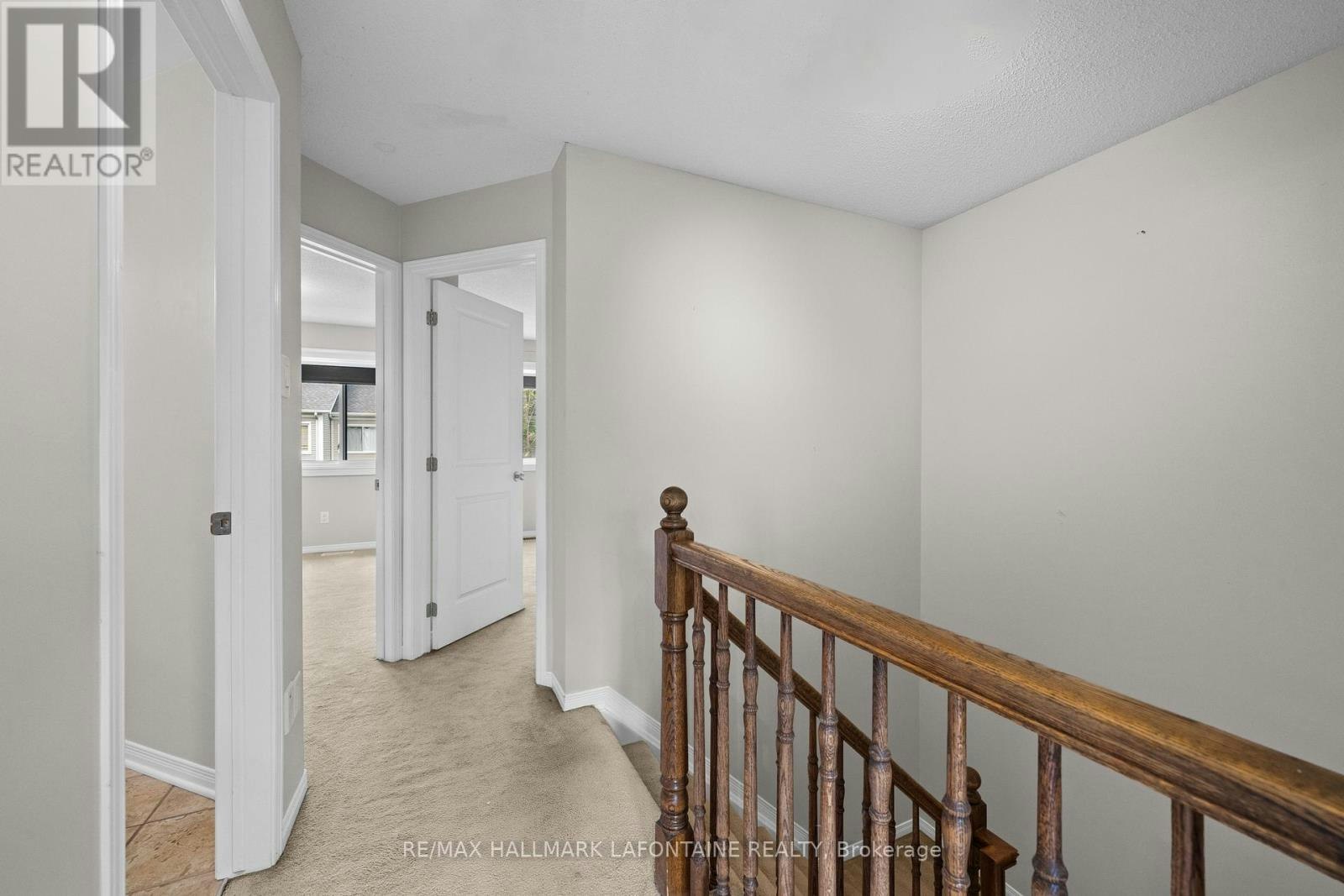 556 Burleigh Private, Ottawa, ON, K1J 1J9 - 30