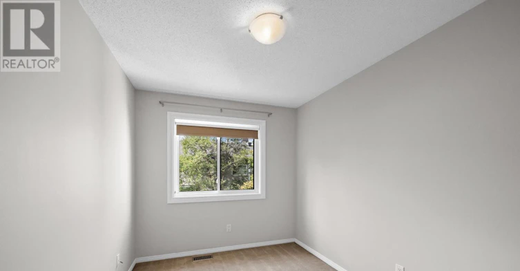 556 Burleigh Private, Ottawa, ON, K1J 1J9 - 34