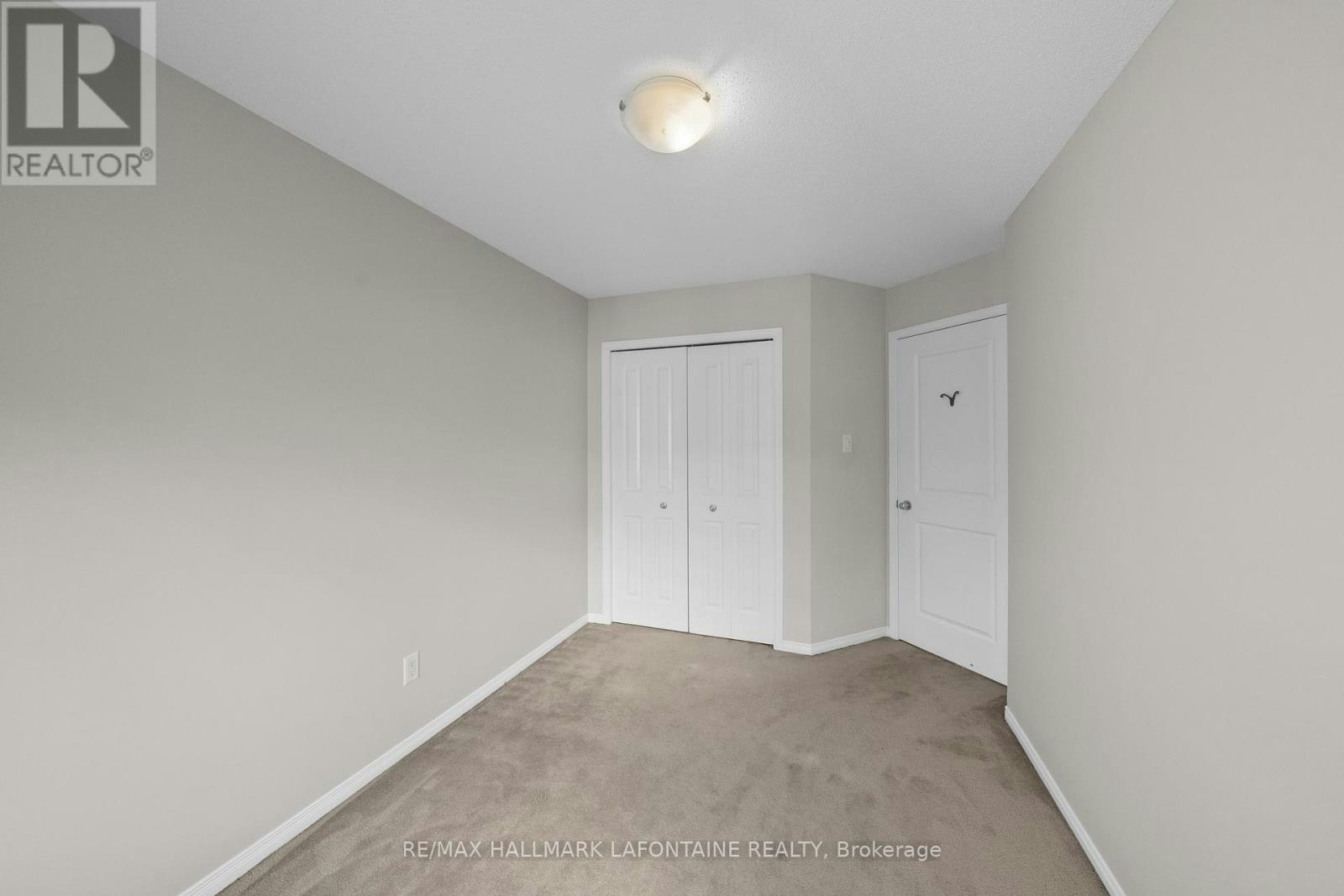 556 Burleigh Private, Ottawa, ON, K1J 1J9 - 35
