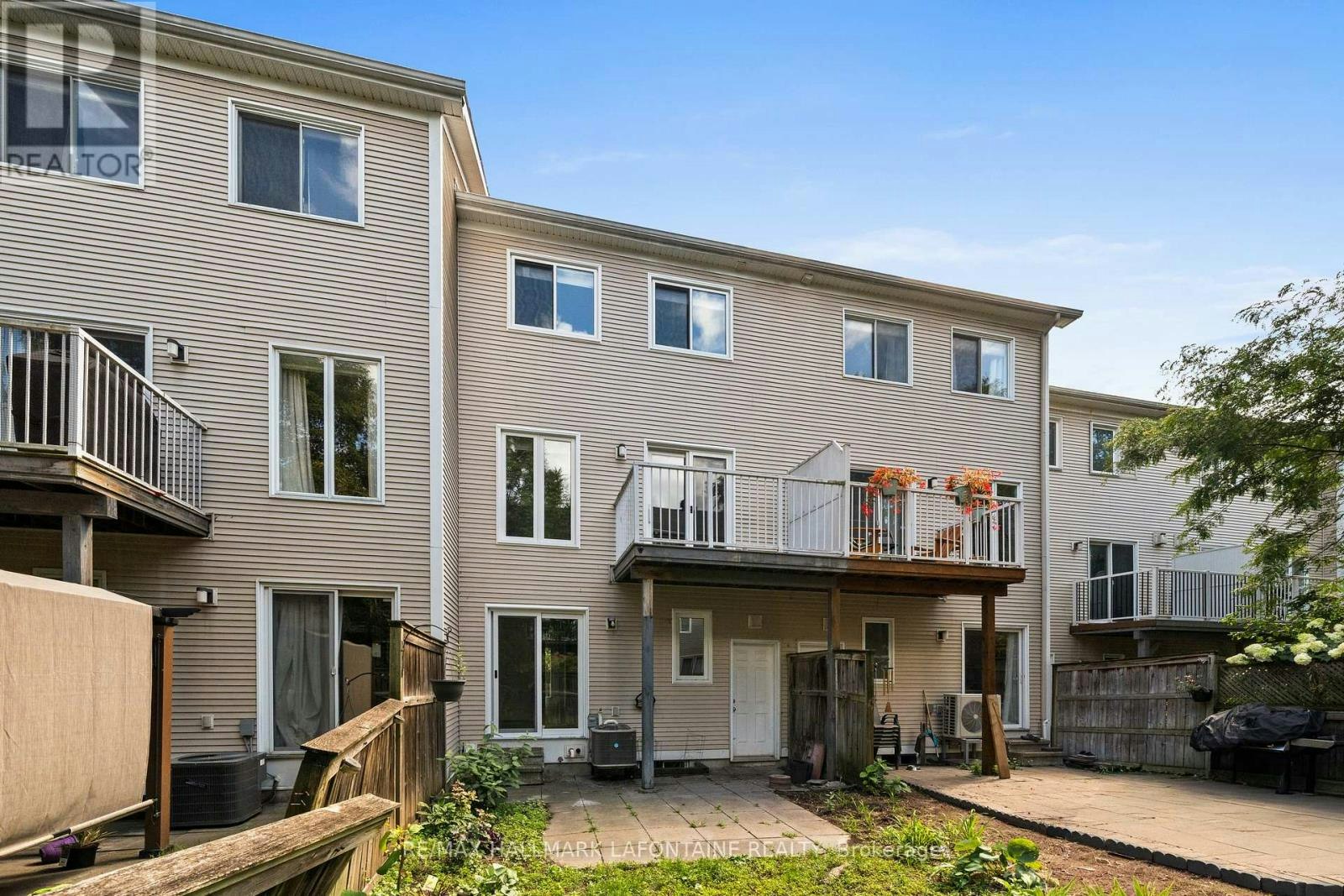 556 Burleigh Private, Ottawa, ON, K1J 1J9 - 41