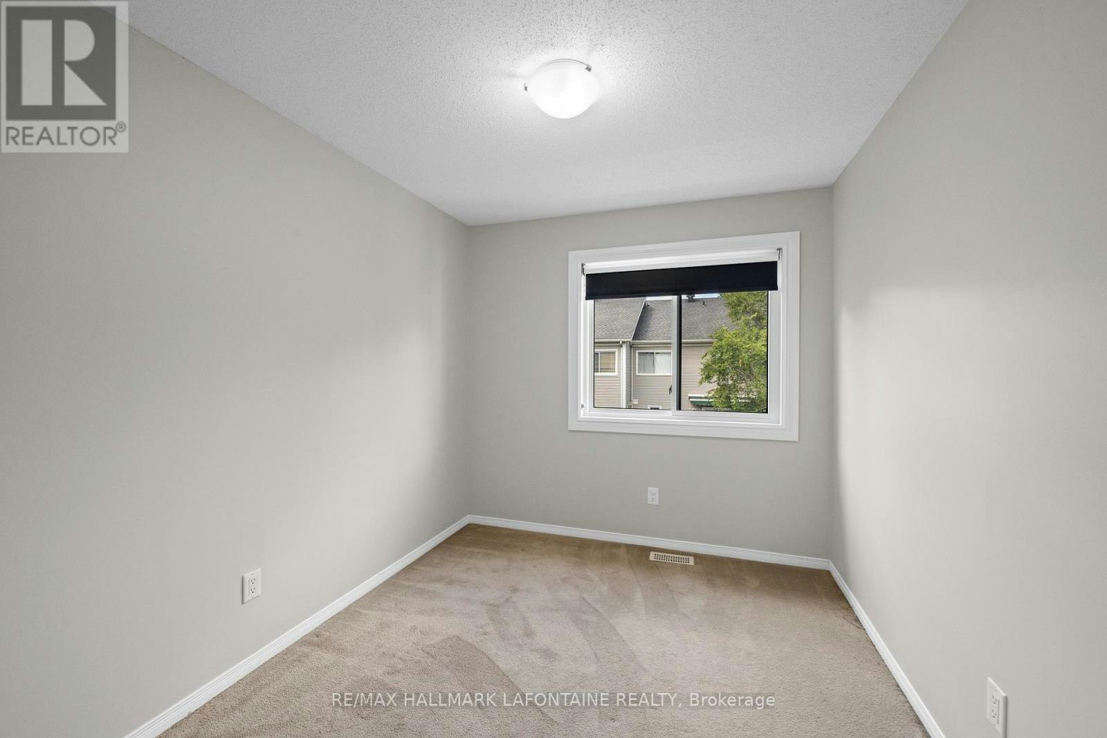 556 Burleigh Private, Ottawa, ON, K1J 1J9 - 32