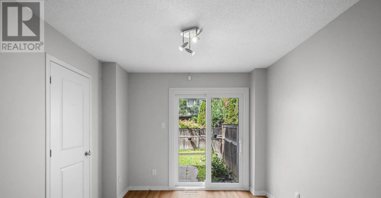 556 Burleigh Private, Ottawa, ON, K1J 1J9 - 5