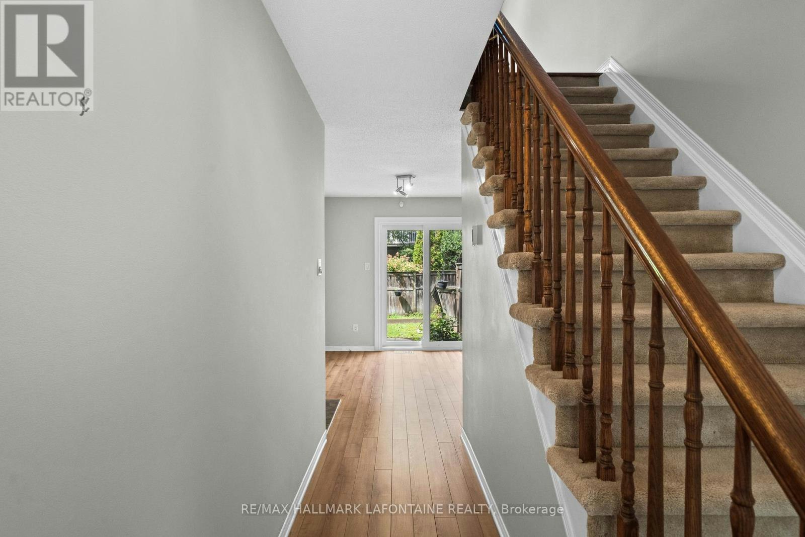 556 Burleigh Private, Ottawa, ON, K1J 1J9 - 4