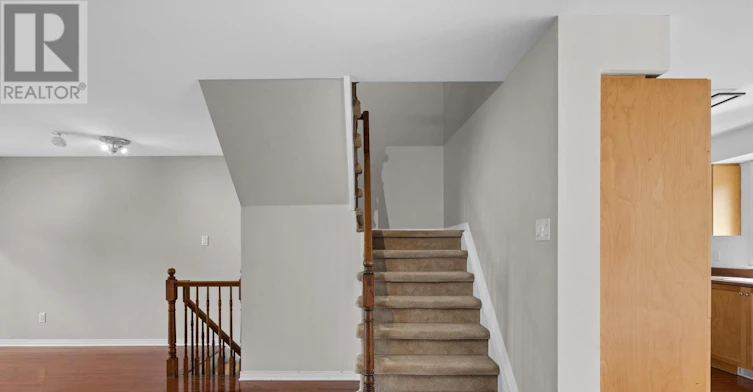 556 Burleigh Private, Ottawa, ON, K1J 1J9 - 25