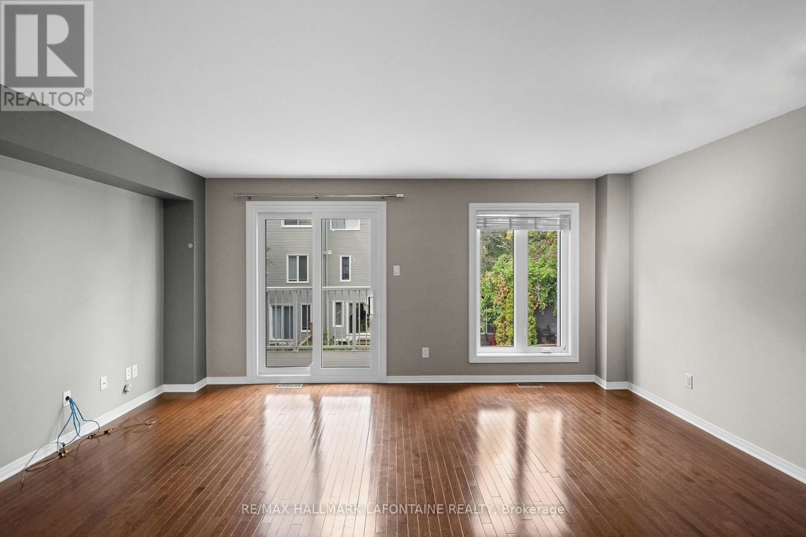 556 Burleigh Private, Ottawa, ON, K1J 1J9 - 19